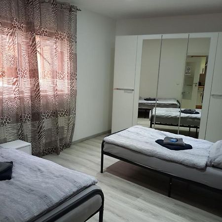 Monteurwohnung Loiching Bagian luar foto