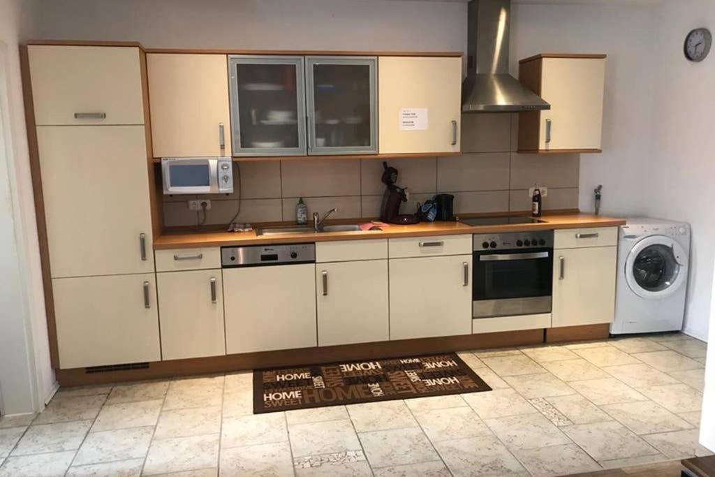 Monteurwohnung Loiching Bagian luar foto